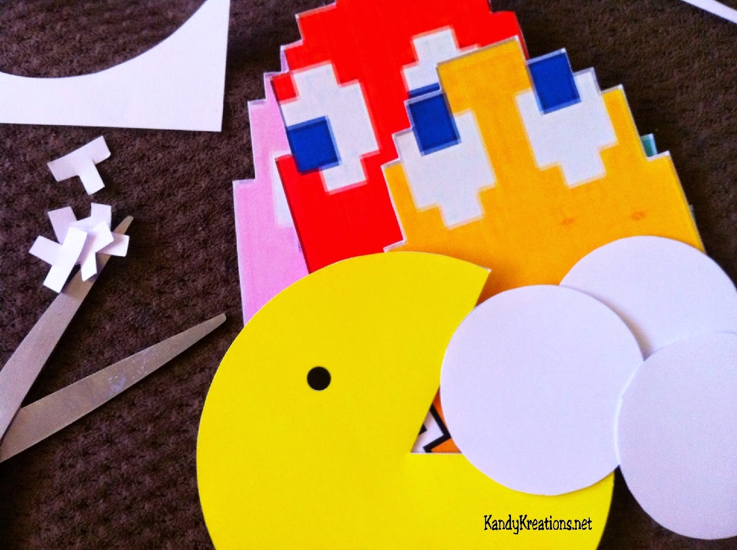 DIY Party Mom Pac Man Pennant Banner